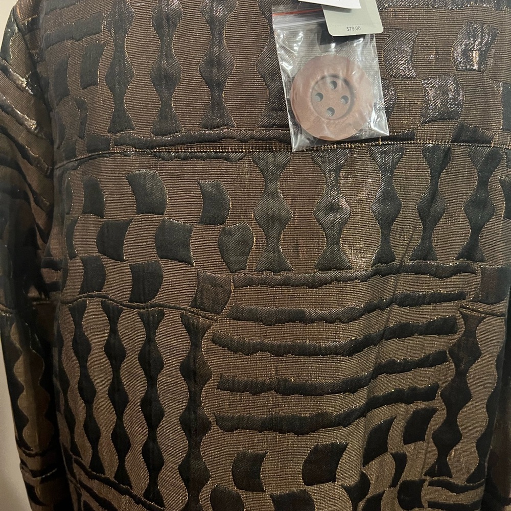 Brown and Bronze Patterned Coat with Button - Picture 3 of 6